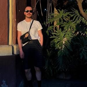 Meet your Posher, Pablo